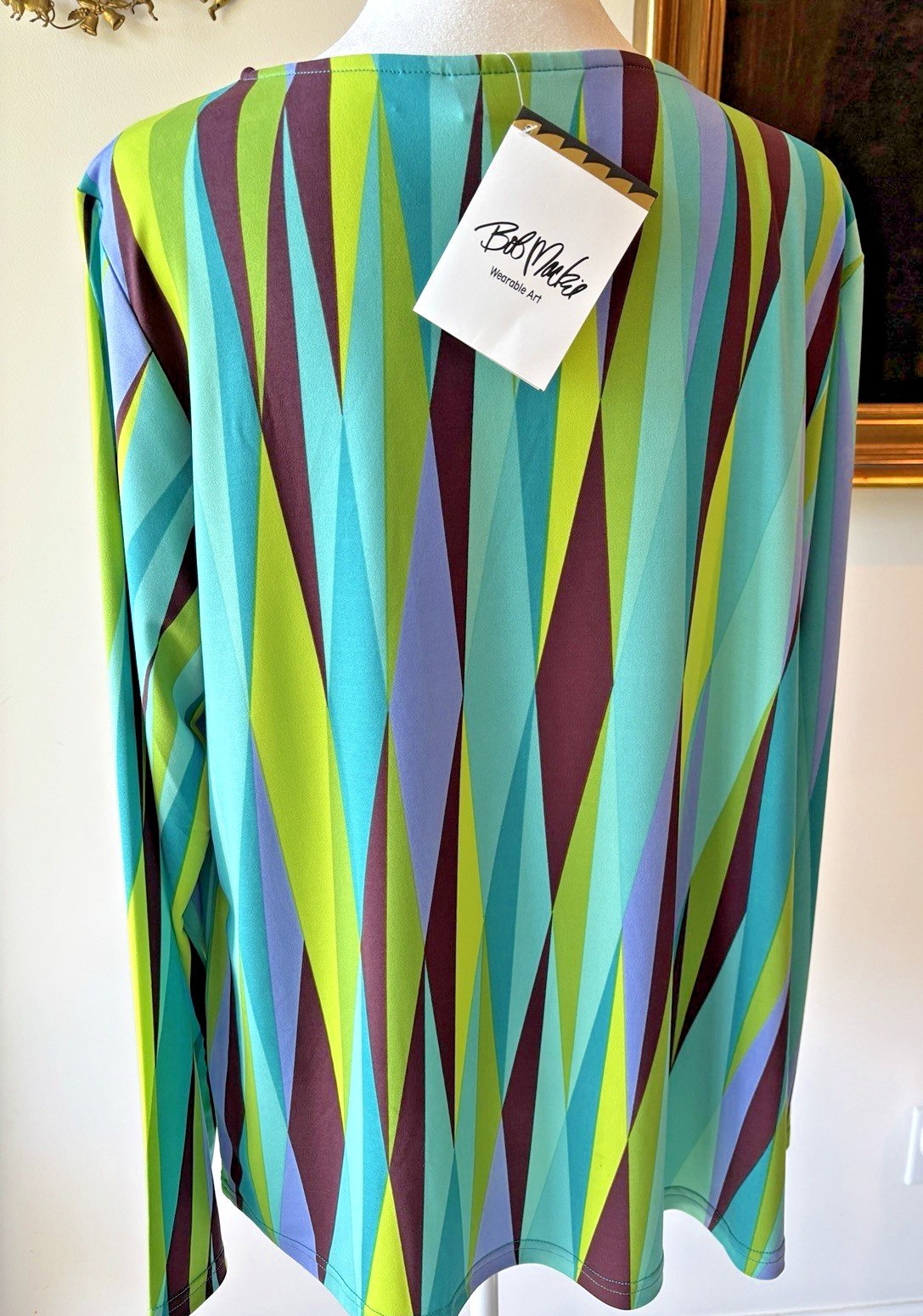 DESIGNER, BOB MAKIE” TAGGED TOP, “WEARABLE ART”, SIZE L, L SLEEVES, MACHINE WASH