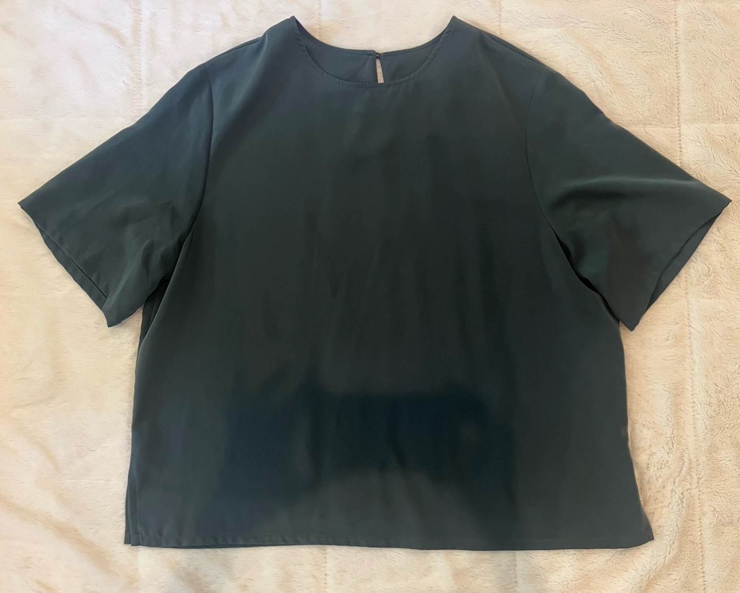 BonWorth Women’s Dark Green Solid Chiffon Blouse Button Accent Short Sleeve XL