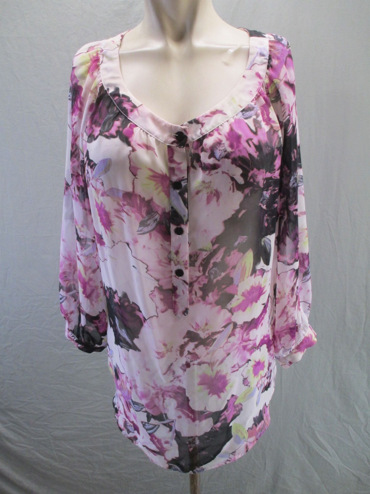 AB Studio Size L Womens Multicolor Floral Buttons Lightweight Beauty Top 046