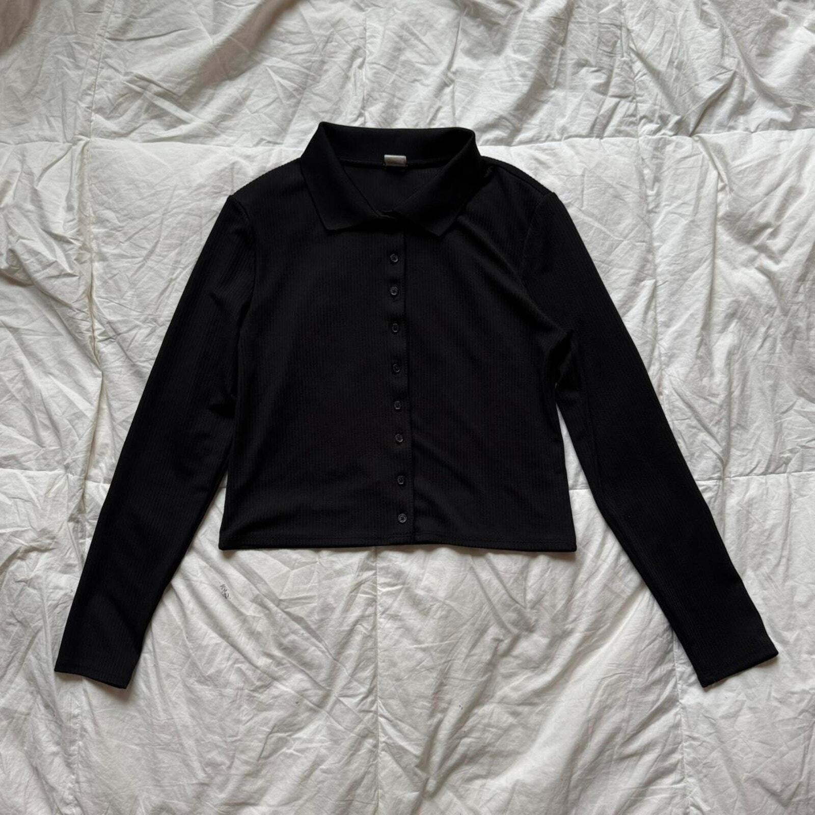 Y2k minimalist long sleeve collared button shirt women’s large whimsigoth witchy