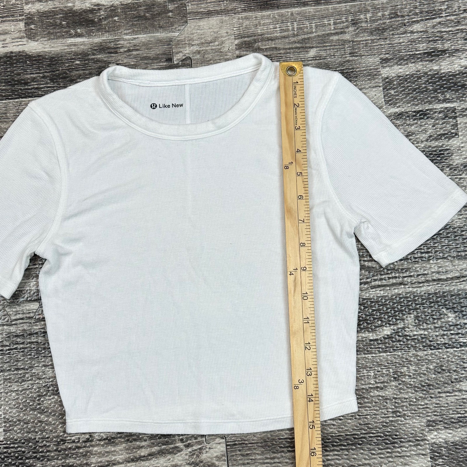 LULULEMON White Ribbed HOLD TIGHT Straight-Hem Cropped T-Shirt Top Sz 2