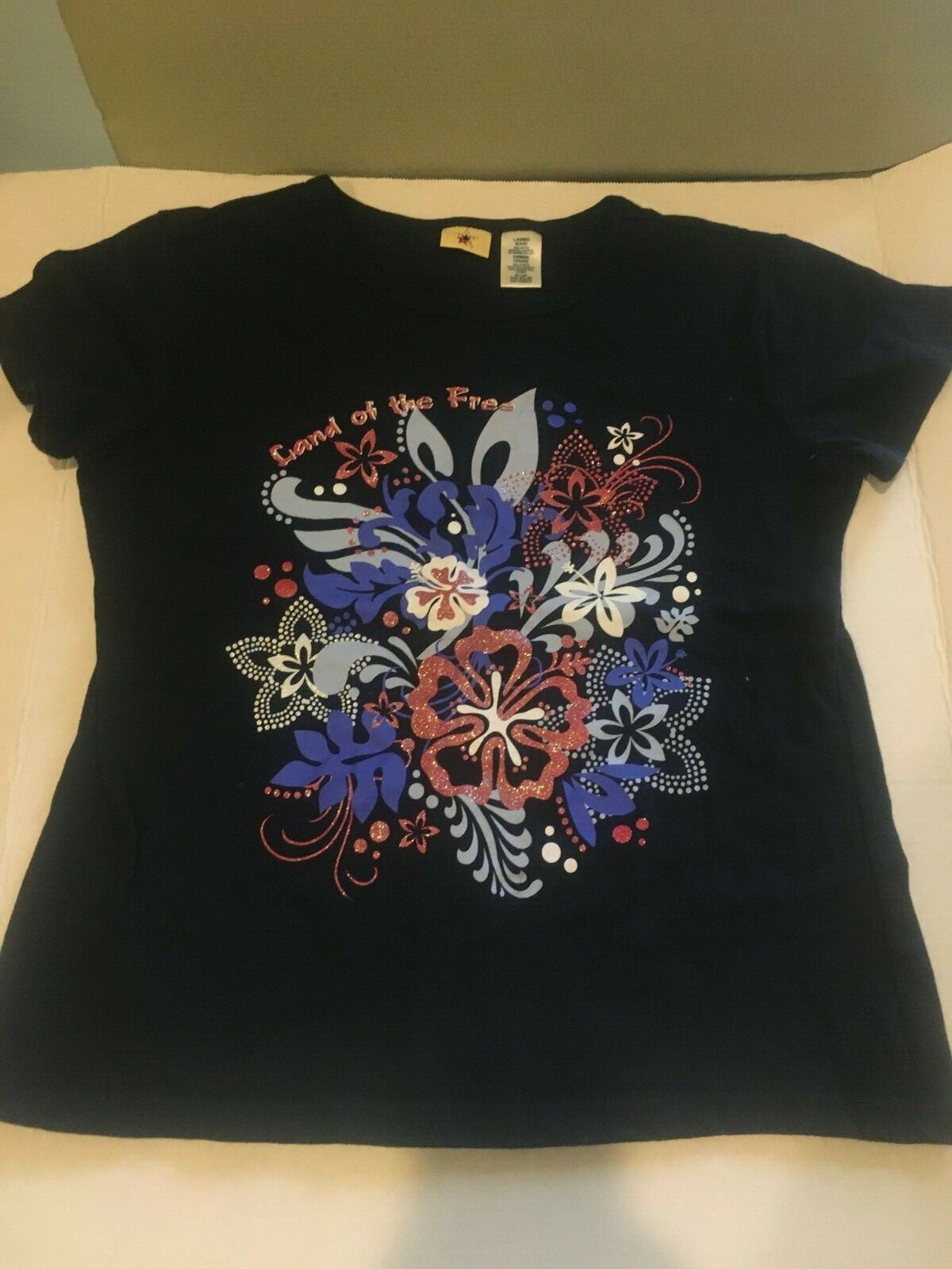 boutique American Land of the Free SMall Tee T-Shirt worn once patriotictop
