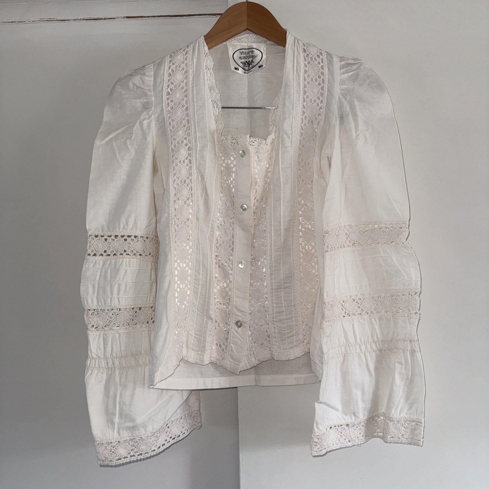 Vintage Laura Ashley White Made in Wales Lace Long Sleeve Top Size 10