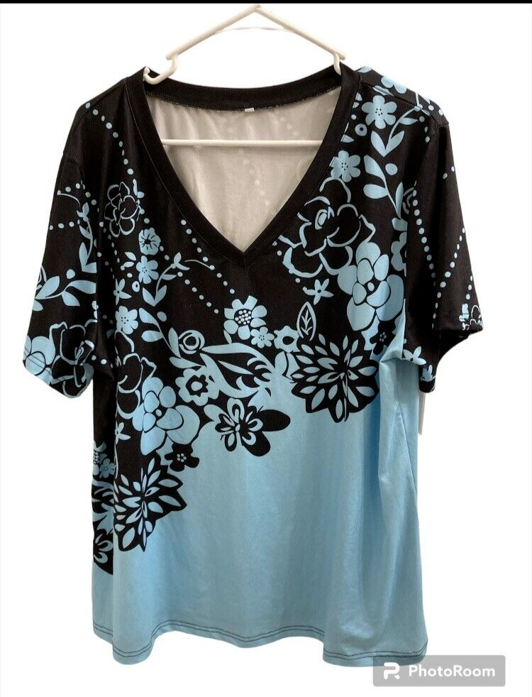 Womens Tunic Top Sz 2XL Short Sleeves V Neck Poly Spandex Blend Blue Flowers
