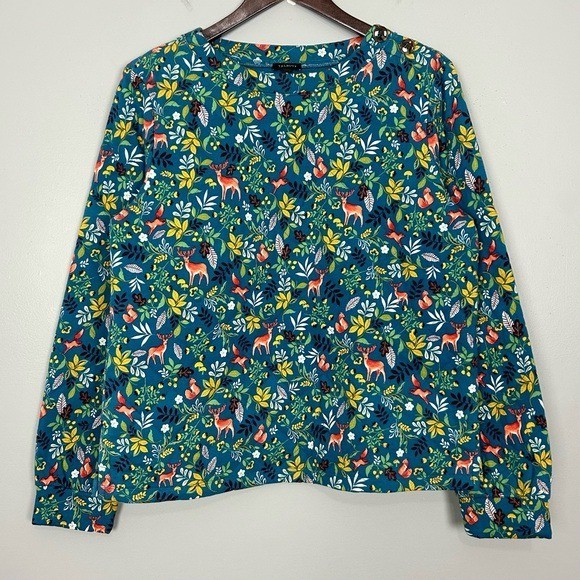 Talbots Quilted Woodland Ditsy Sweatshirt Women’s Size M Button Accents Whimsy