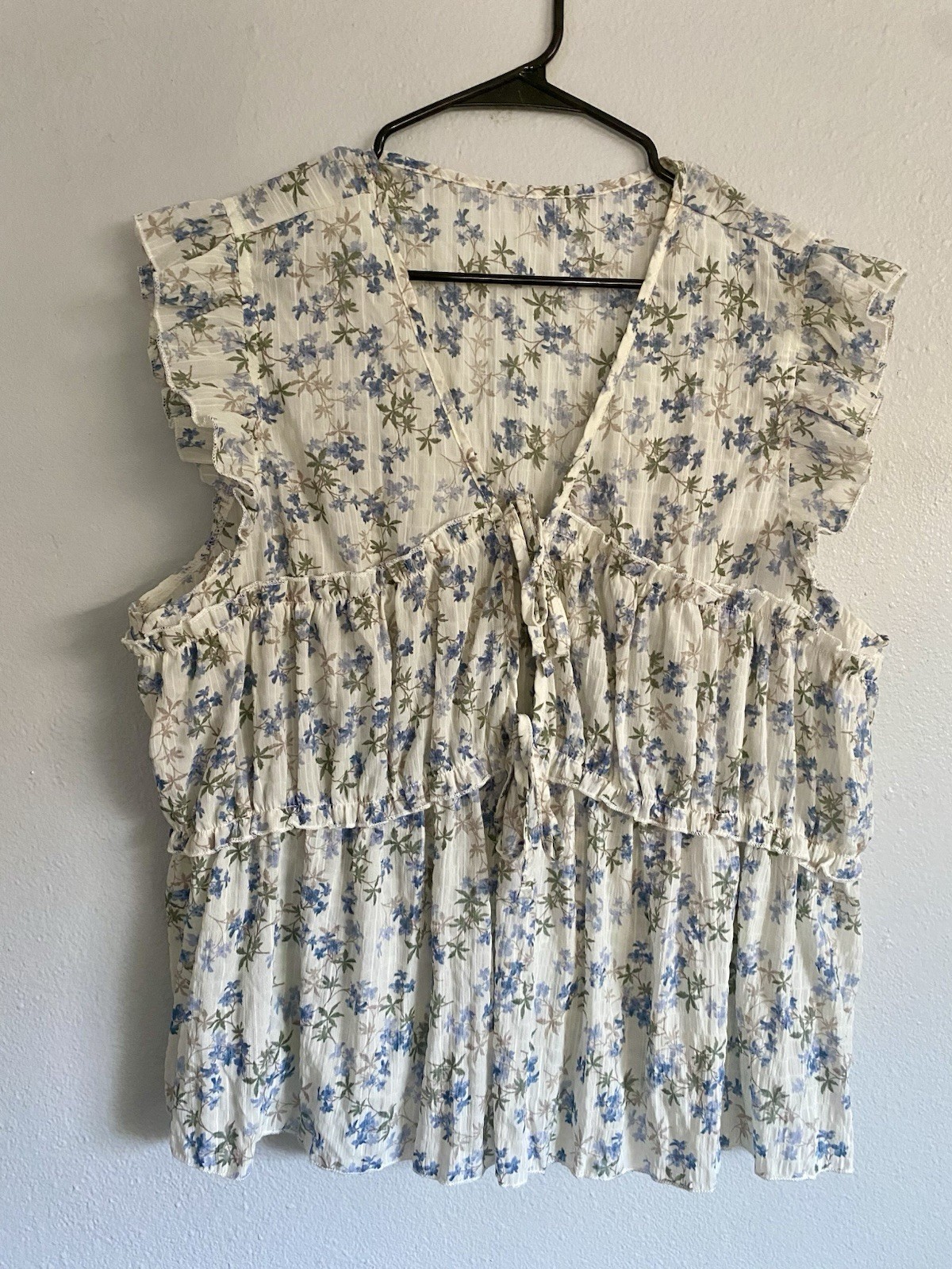 Lot Of 2 Shirts Women’s Tie-Front Ruffle Blouses Size 3x