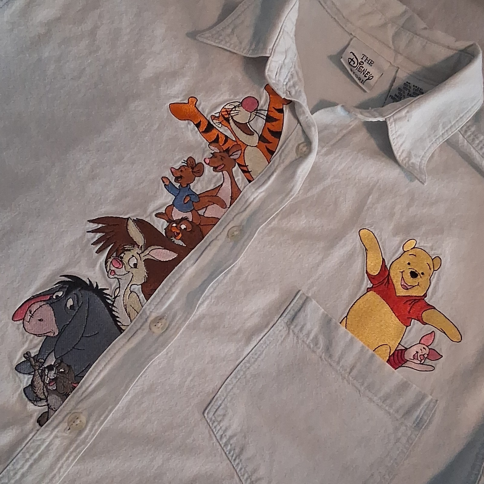 VTG The Disney Store Pooh & Friends Embroidered Denim Button Front Shirt Medium