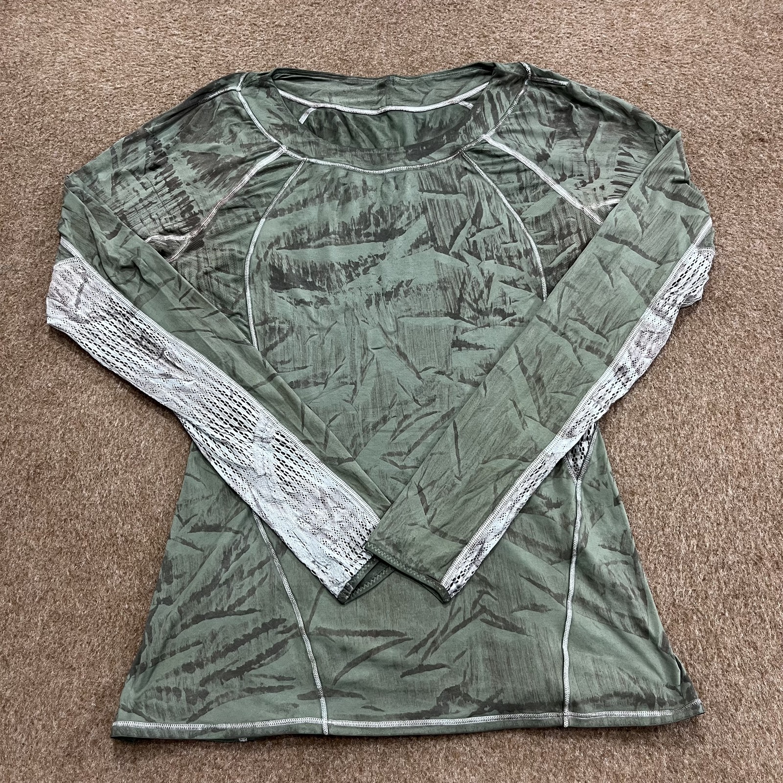 Women’s Green Nature Abstract Long Sleeve Scoop T-Shirt Eyelet Trim