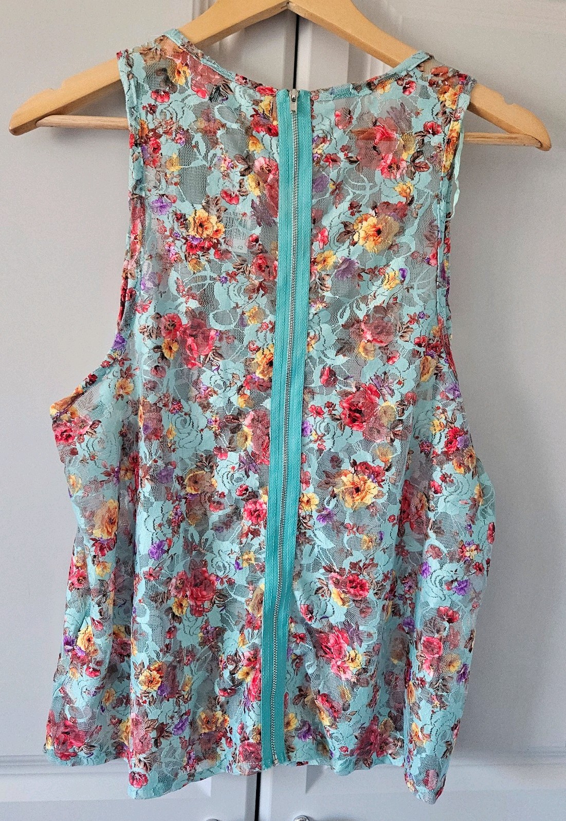 BNWT Select Size 14 Mint Green Sheer Floral Lace Vest Top Summer Boho Holiday