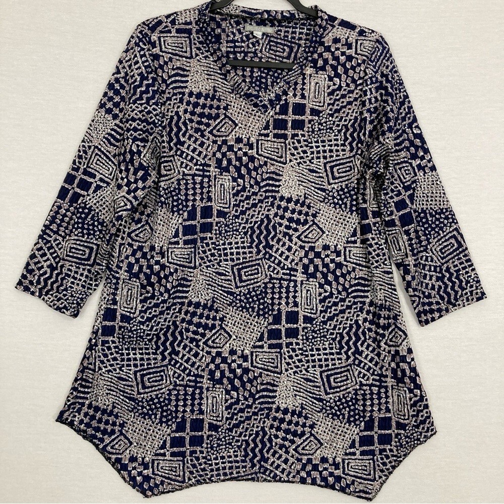 Evelyn & Arthur Navy Cream Geometric Lagenlook Stretch Asymmetric Hem Top Large
