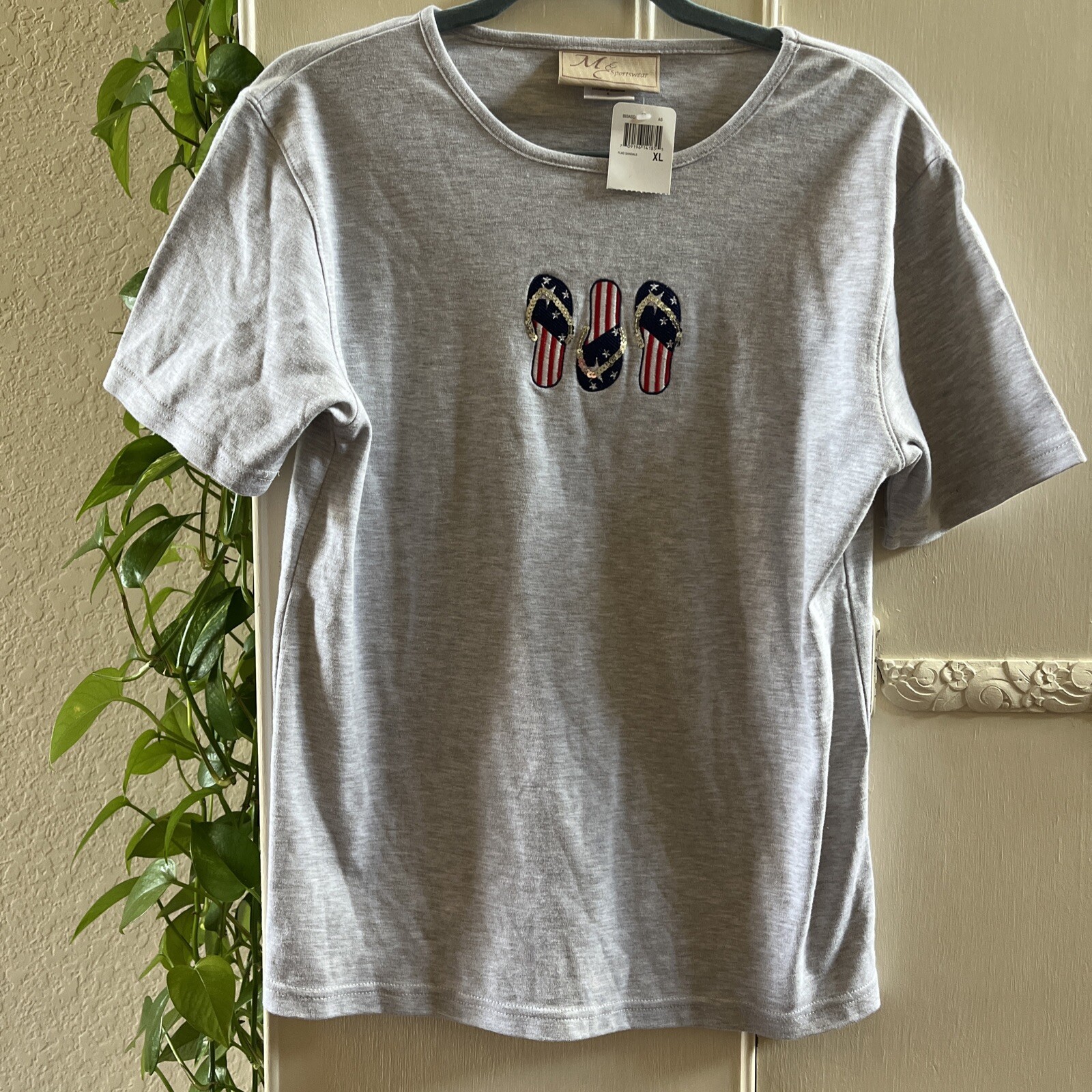 Women’s Patriotic Flip flop Blouse New With Tags size Xl