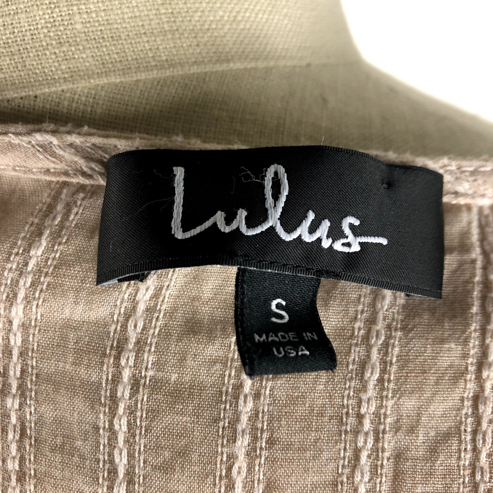 LULU’s Creamy Pink Lightweight Popover Boho Blouse Striped Size Small V-Neck