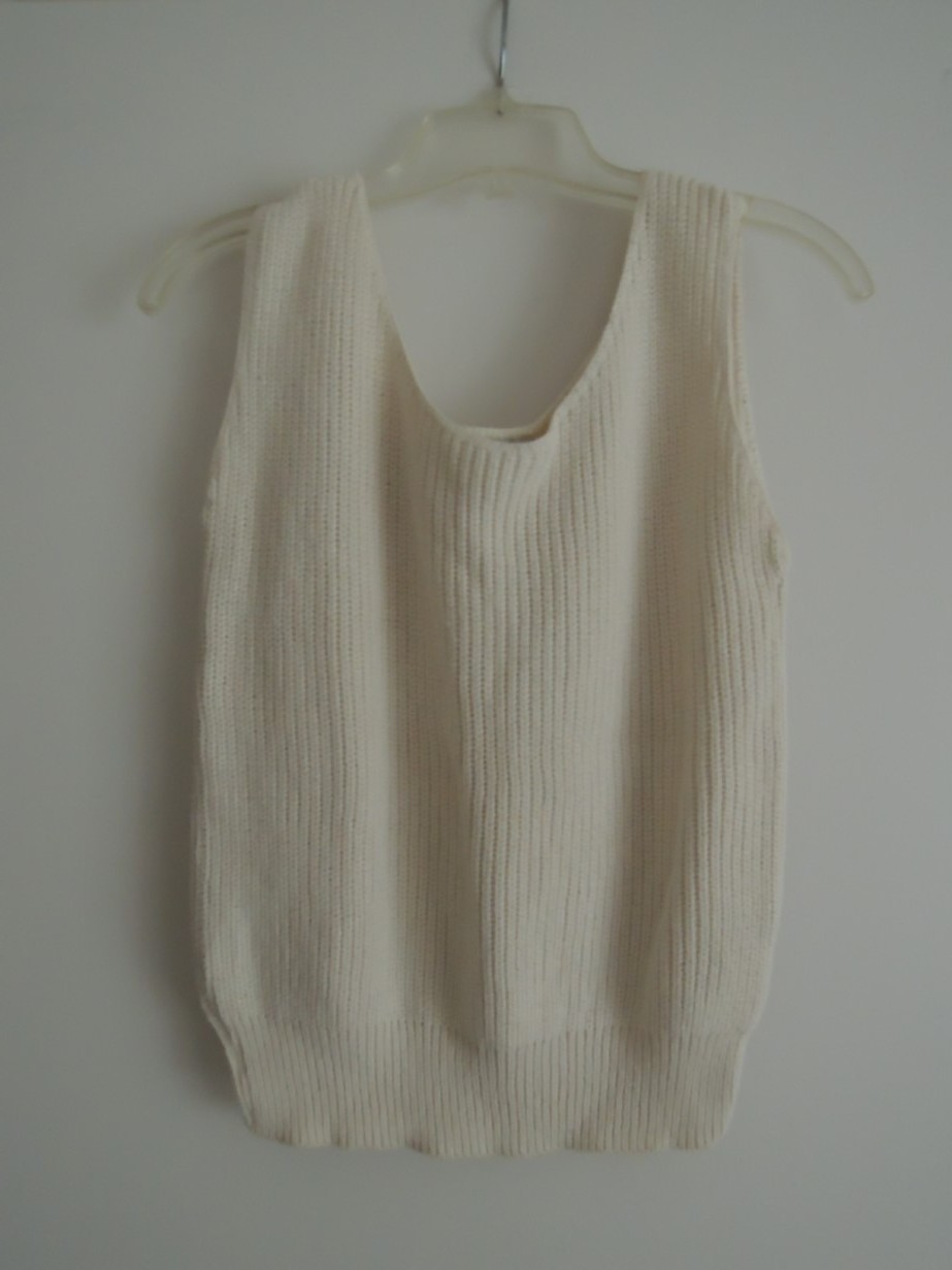 Ladies Crop Top Size M Off White Cotton Knit S/L Sweater Vest Top -Jason Maxwell