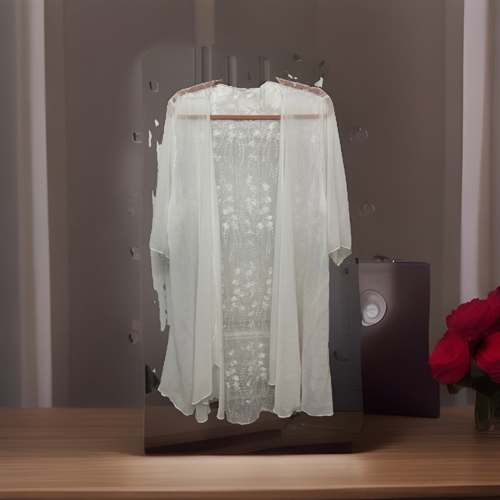 UNBRANDED Size 2XL White Open Front Elbow Length Sheer Cover Topper Floral NEW