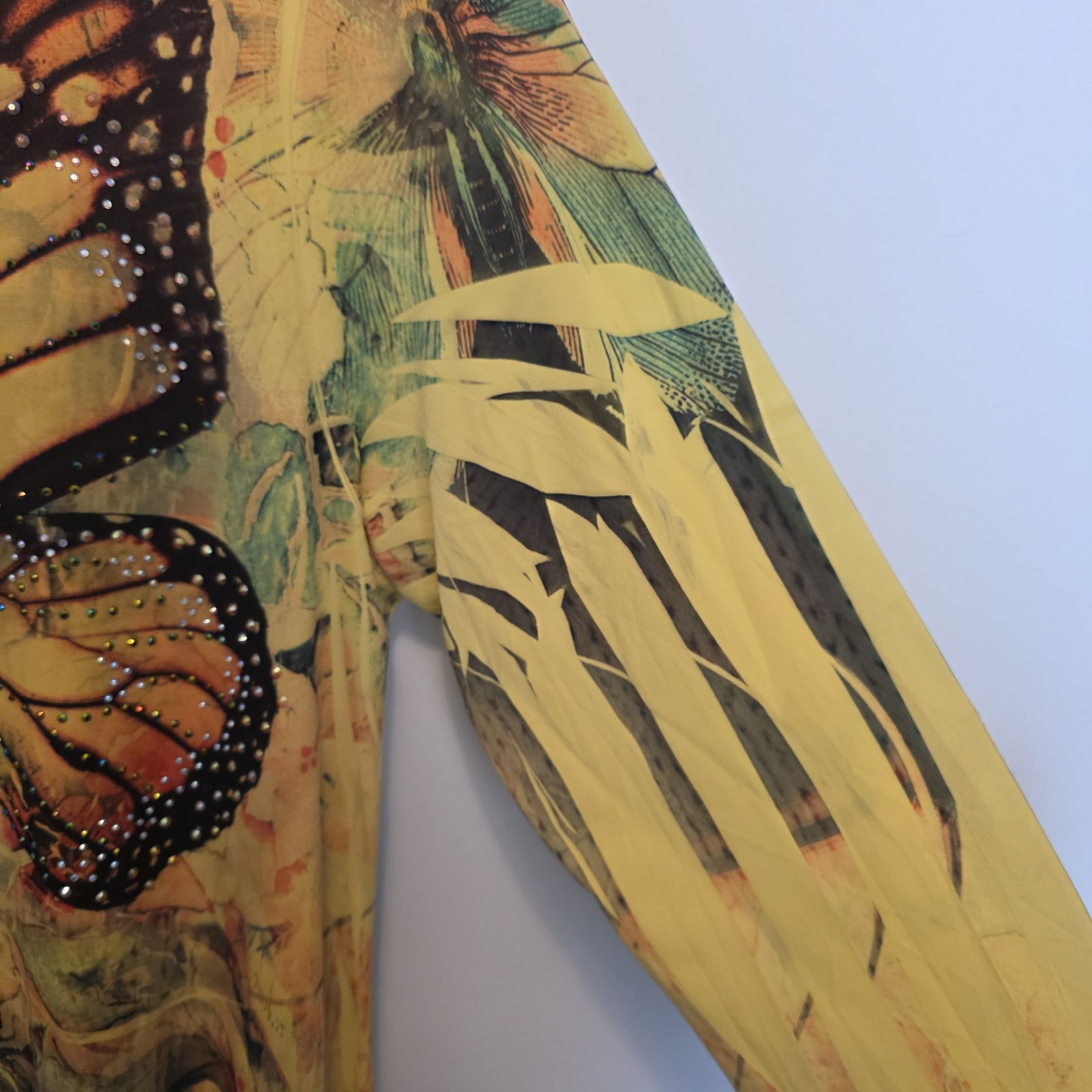 Jostar Top Women’s L Yellow Butterflies Floral Palms Colorful