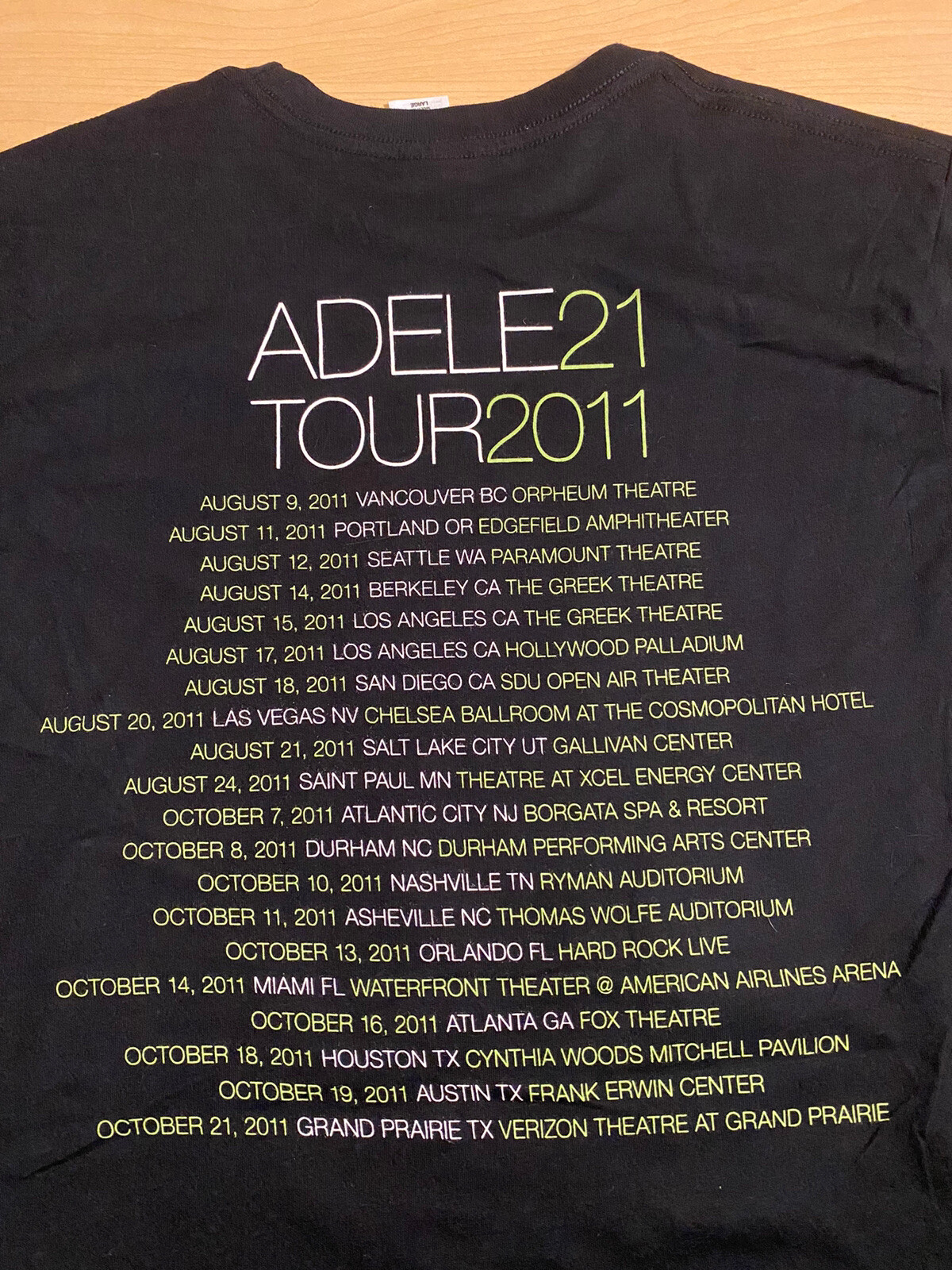 2011 ADELE 21 Tour T-shirt W/Concert Dates Large Made In USA RARE! NEW