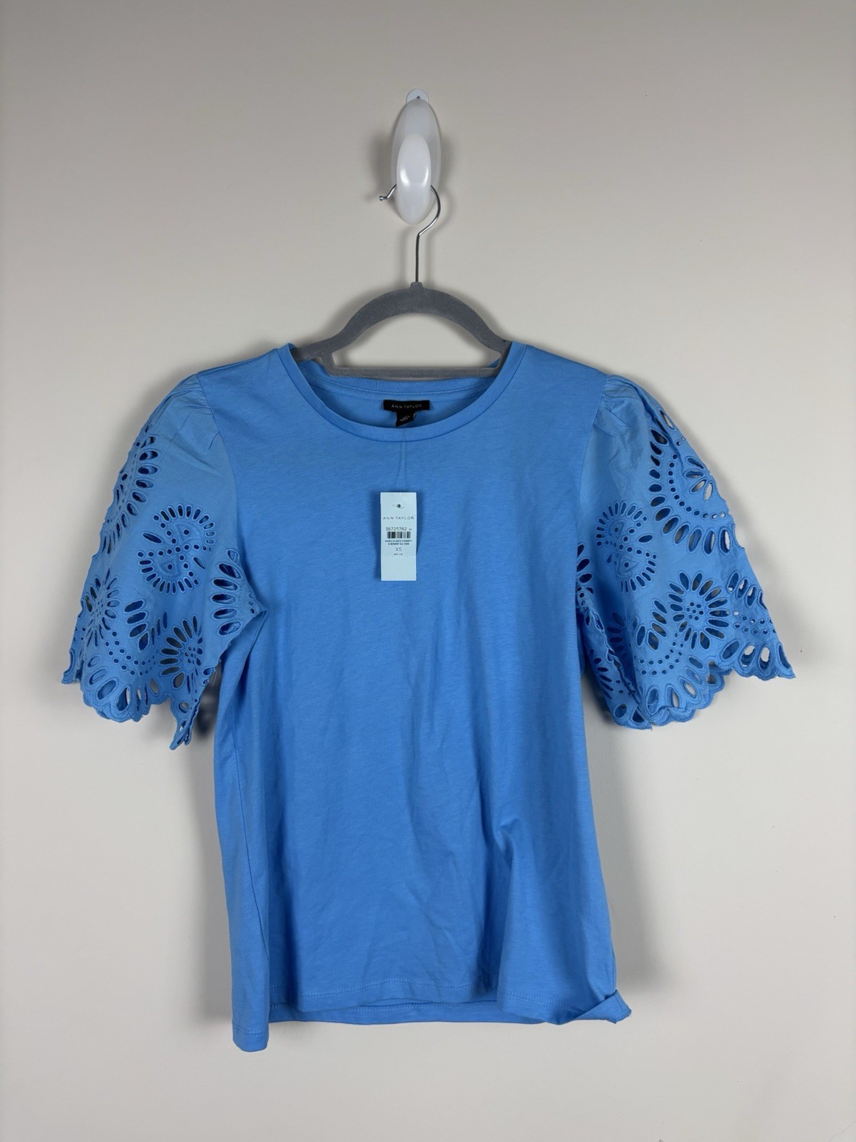 Nwt Ann Taylor Embroidered Sleeve Top Size PXS Blue Scoop Neck Short Sleeve