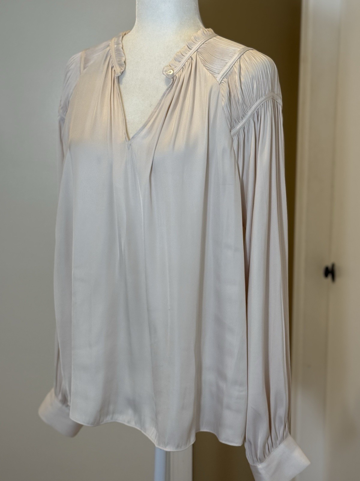 Rachel Zoe Satin Blouse XL Ivory Poet Sleeve Smocked Pleated Regal Coquette