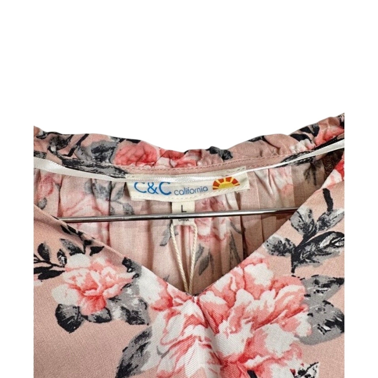 C&C California Floral Blouse Womens Pink V Neck Long Sleeve Size Large NEW
