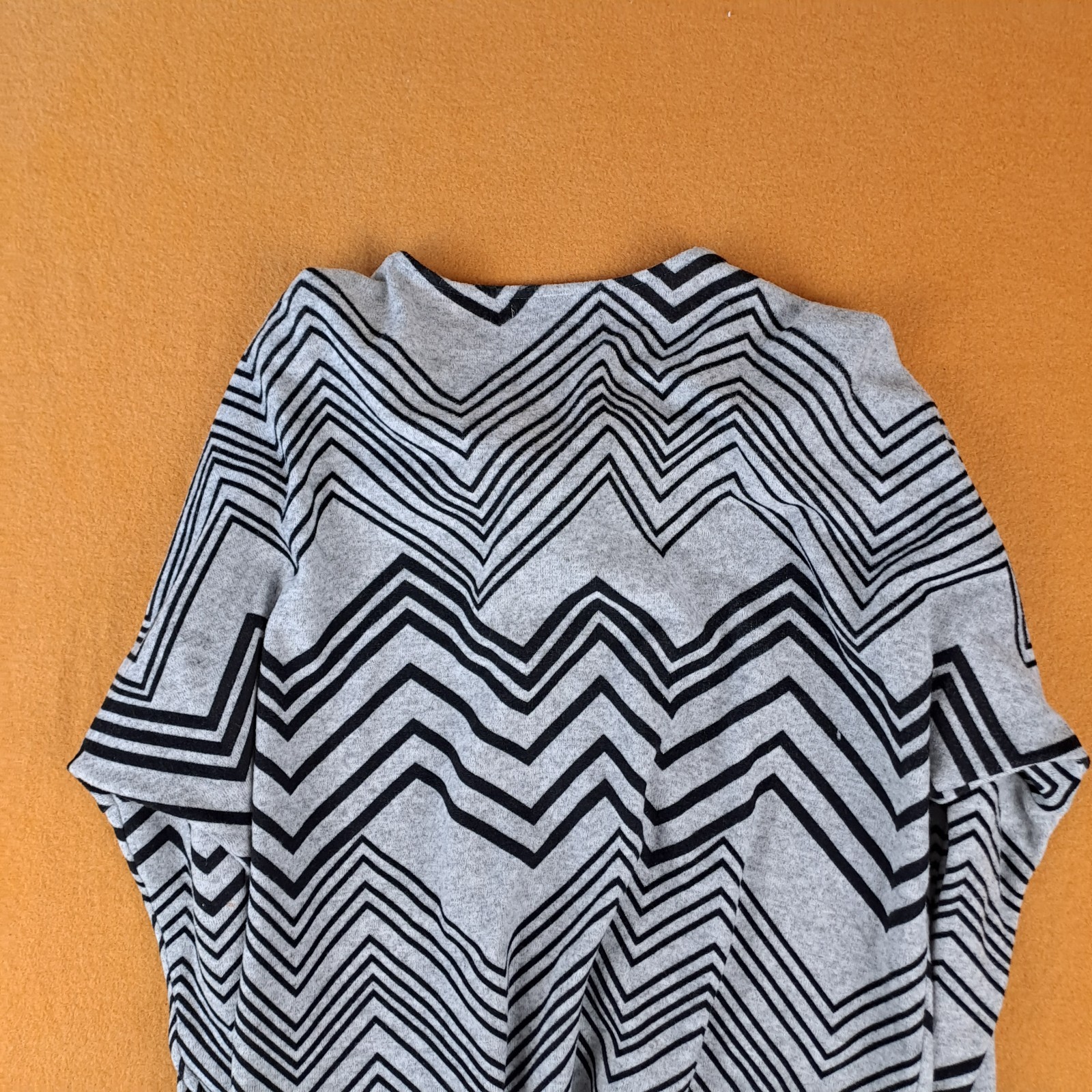 Caroline Morgan Top Womens Size 10 Grey 1/2 Zip Chevron Long Sleeve Blouse
