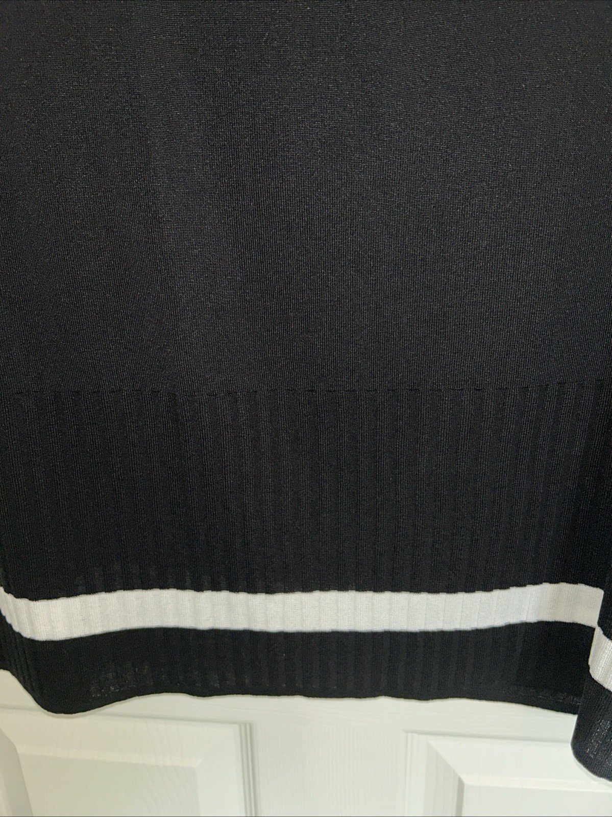 Exclusively Misook Black/White Twin set Cardigan And Tank/shell Large
