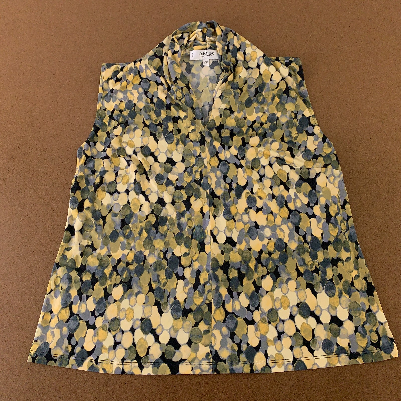 Jones Studio Women’s Size 14W Yellow Green Print Sleeveless Button Front Blouse