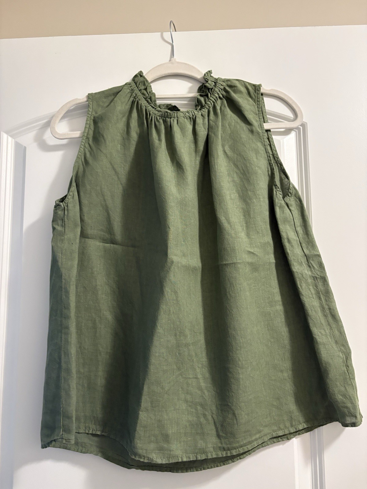 Velvet by Graham and Spencer Green Linen Sleeveless Top Size Medium