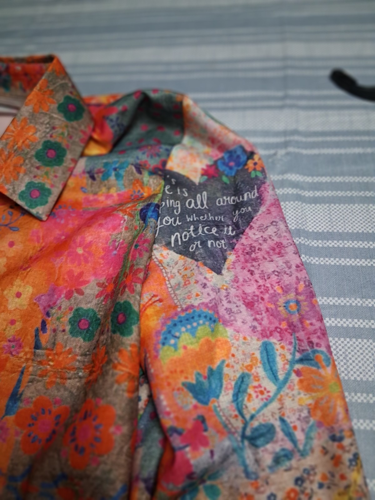 Temu Button Front Blouse – Size Large – Long Sleeves – Pretty Floral Pattern!