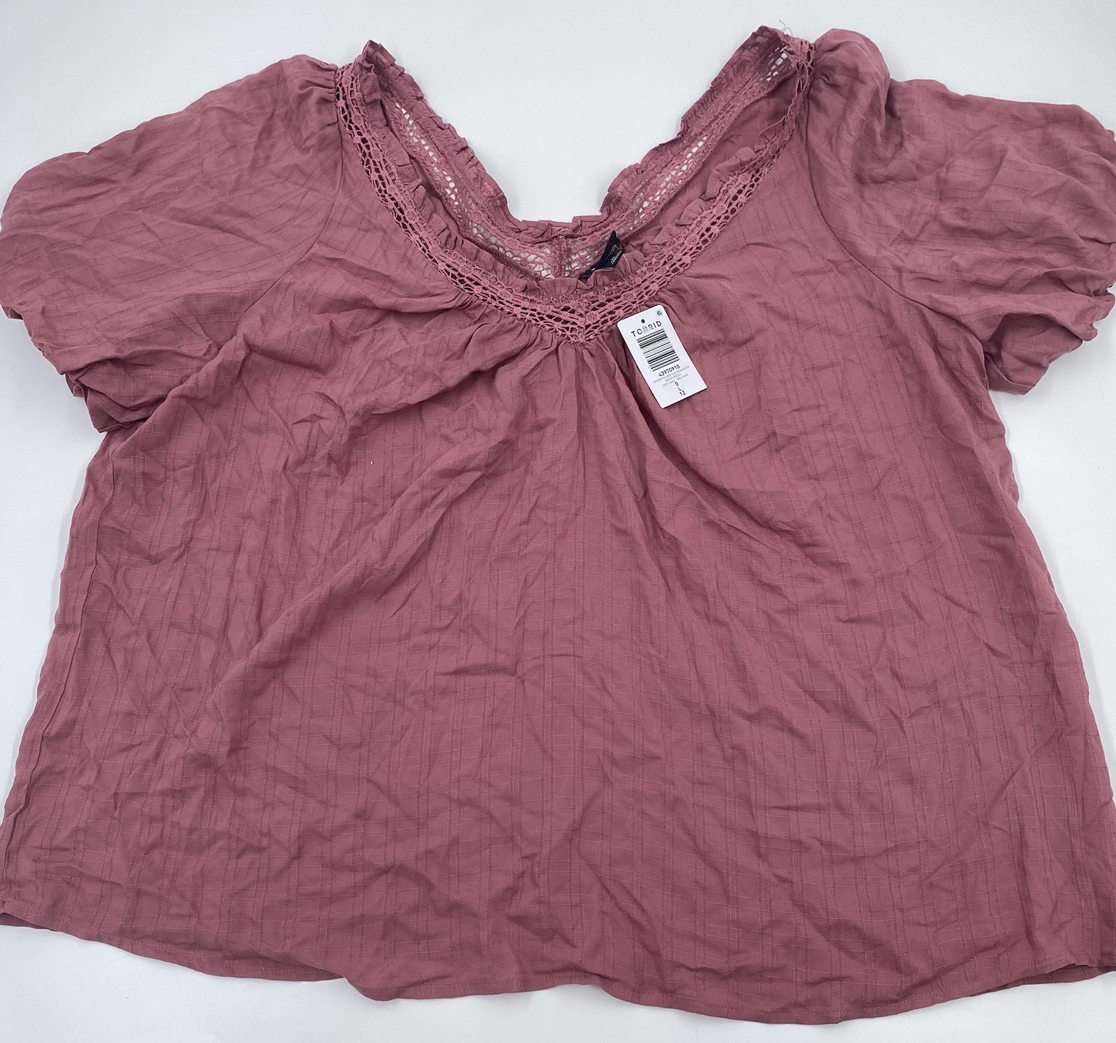 Torrid NWT Womens Size 0 L Crosshatch Dobby Lace Neckline Top Mesa Rosa Pink