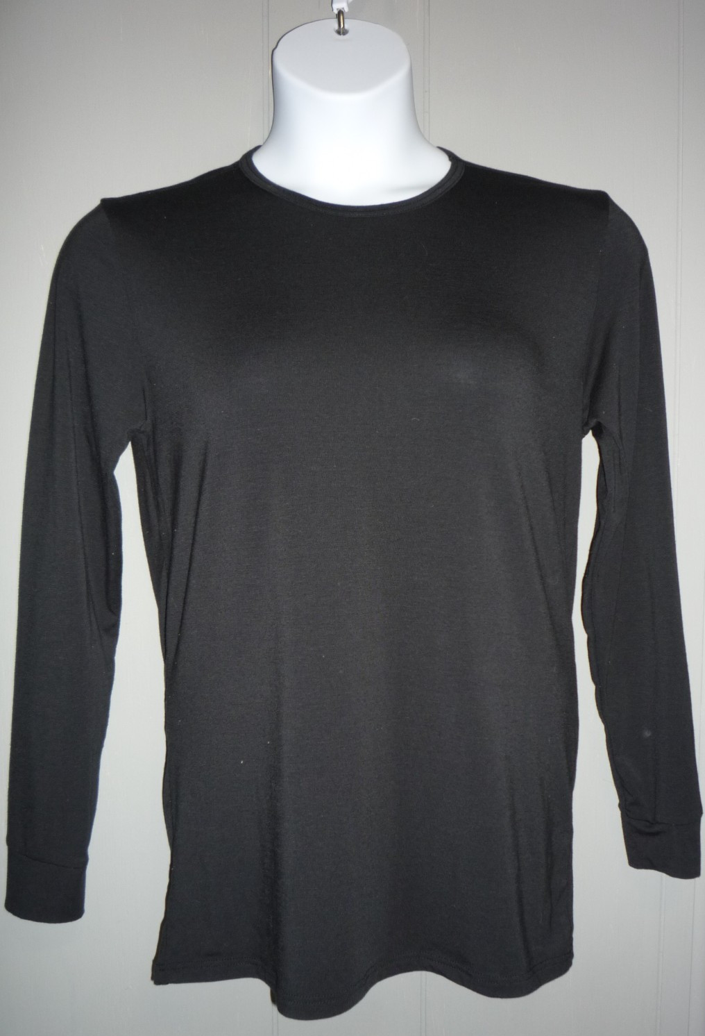 32 Degrees Heat Woman’s Black Long Sleeved Tee Shirt Size M