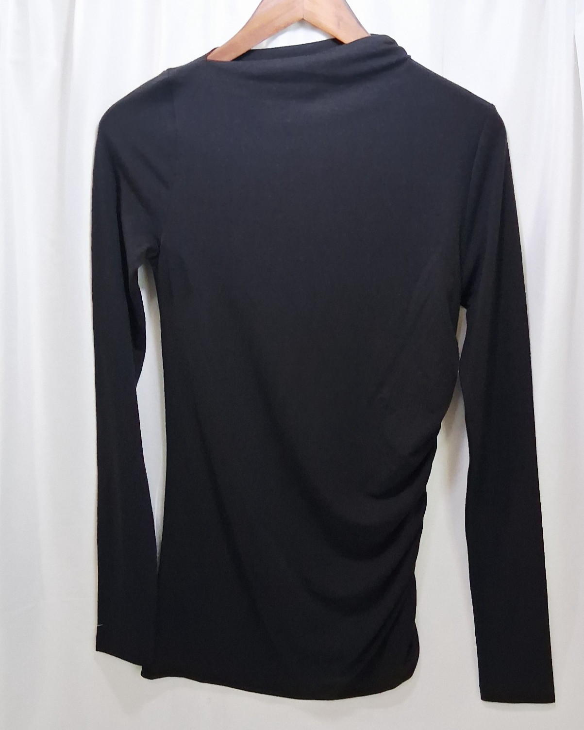 Modern Citizen Vittoria Asymmetric Neck Ruched Tee Black Long Sleeve Large
