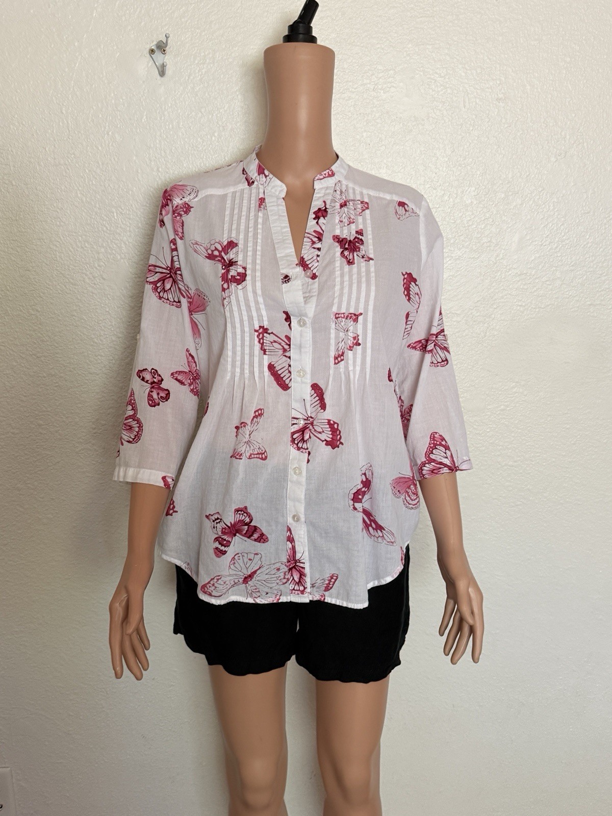 2000s White Pink Butterfly Cotton Button Up Blouse sz S