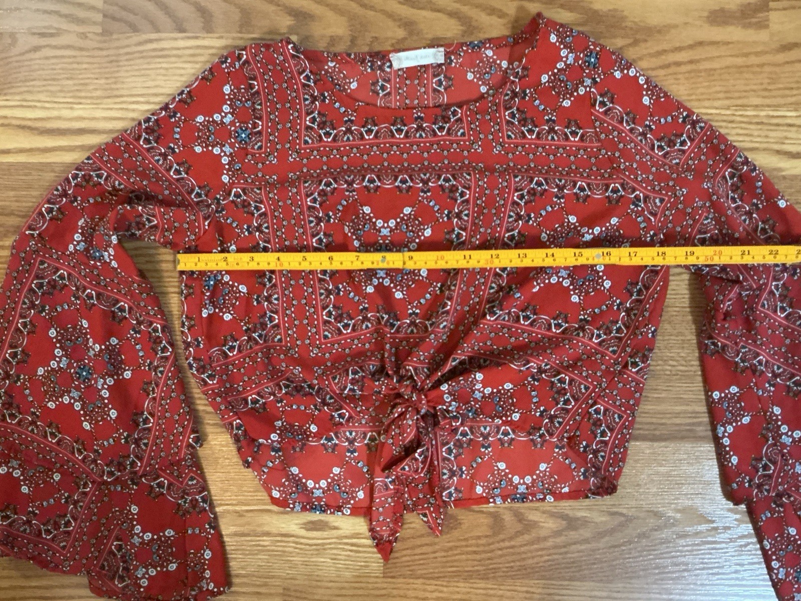 Altar’d State Size S Flowy Cropped Tie Shirt Blouse Red White Navy Blue PRETTY!