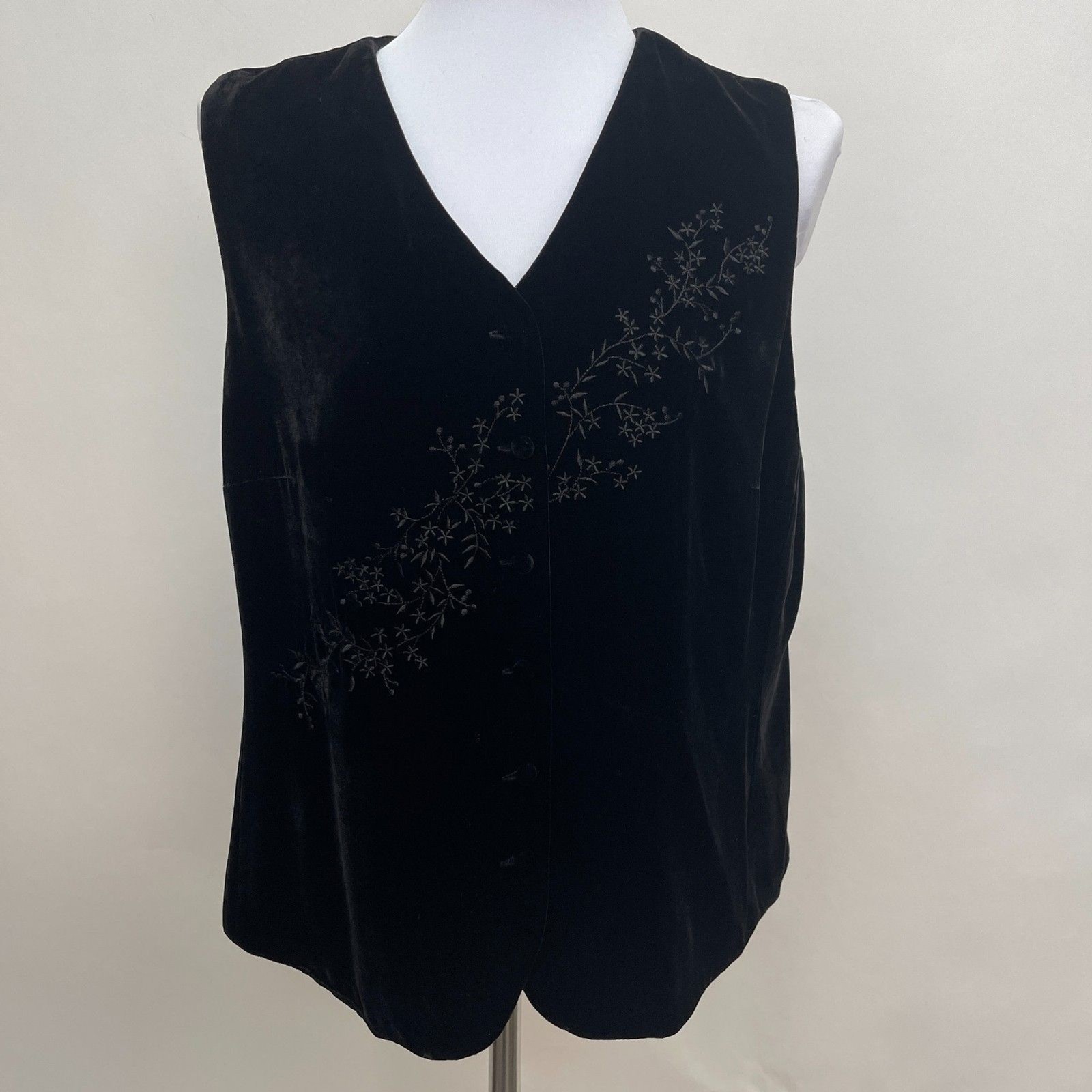 Talbots Women’s Top Vest Size 12W Black Velvet Floral