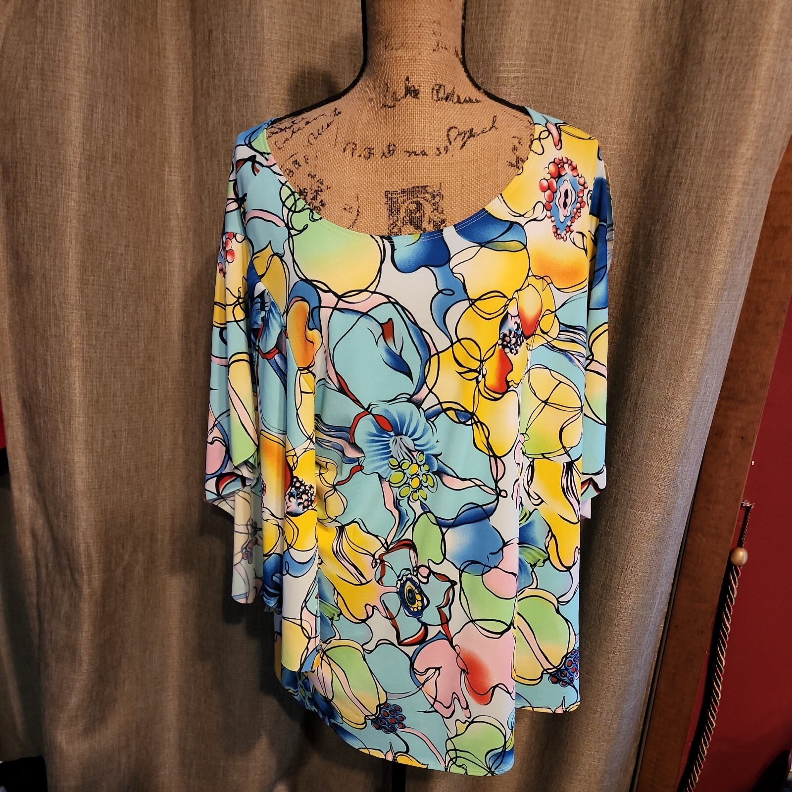 Boutique Marisa Jill Colorful, floral ruffle sleeve blouse sz xxl 5010