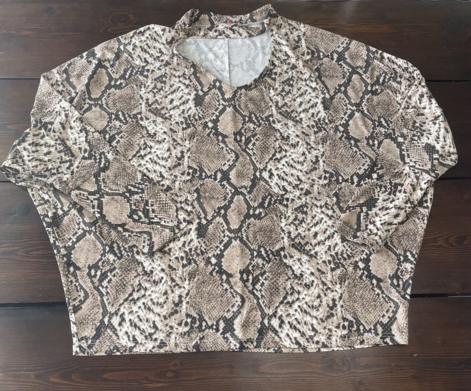 NWOT Perfectly Priscilla Snake Skin Blouse Soft Oversized Loose Sz 2XL Stretch