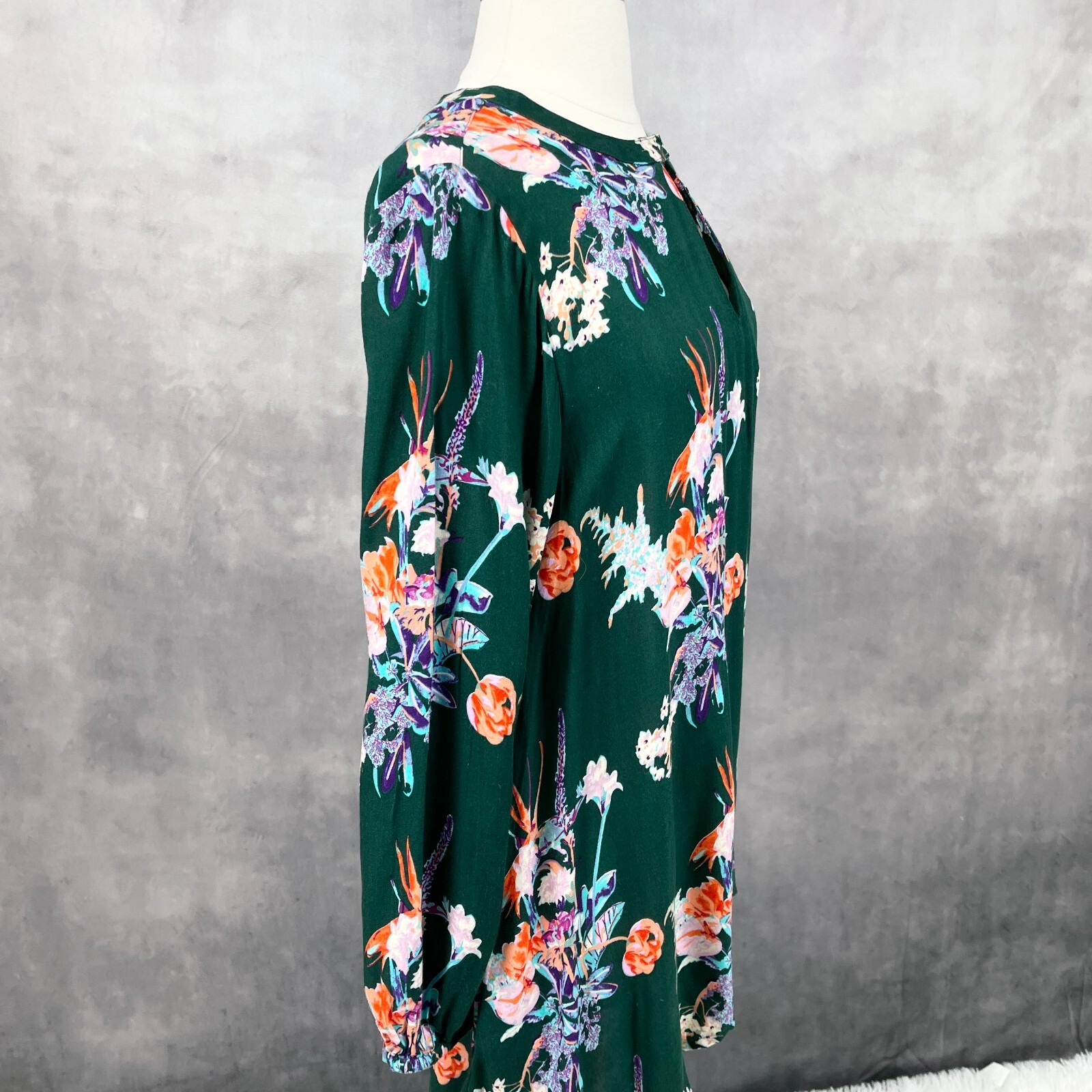 World Market Womens Addy Tunic Top Blouse S/M Tropical Floral Swing Feminine