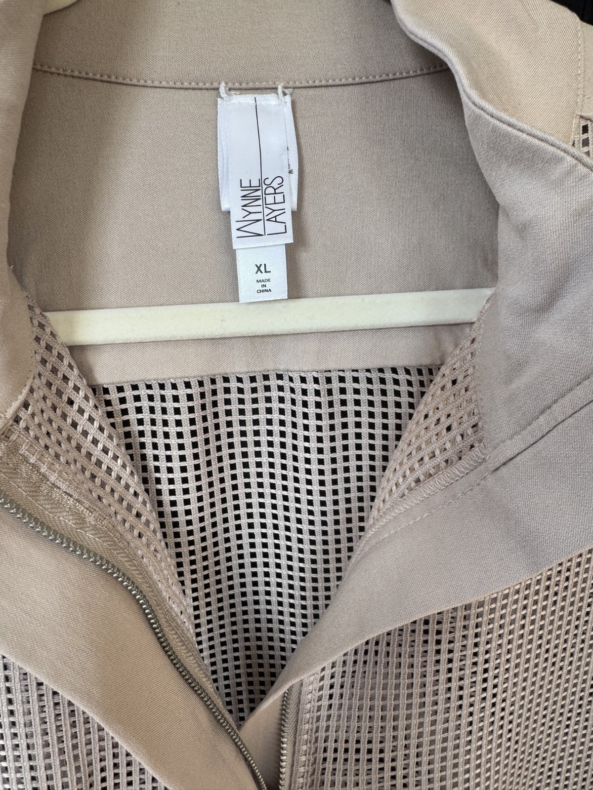 NWOT Wynne Layers Mesh Zip-Front Adjustable Waist Jacket Women’s XL, Light Mocha