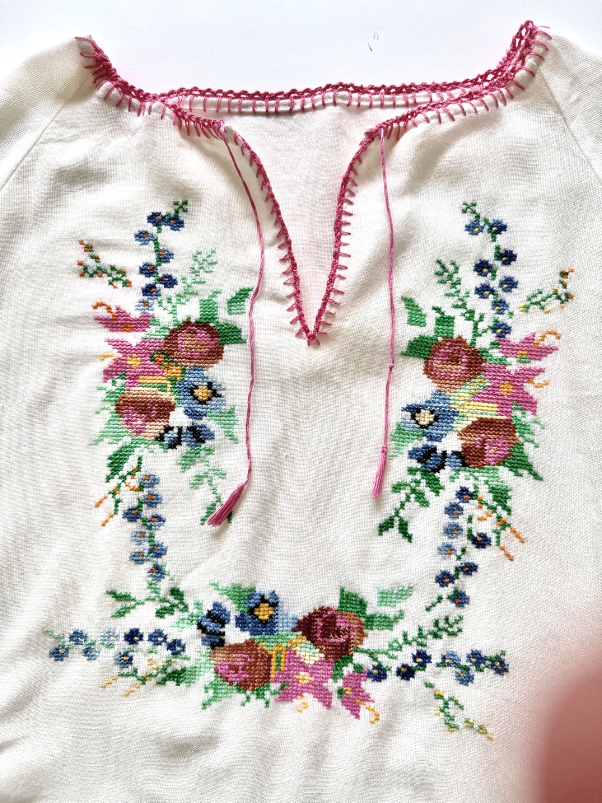 Traditional Yugoslavian Hand Embroidered Peasant Blouse M White Colorful Floral