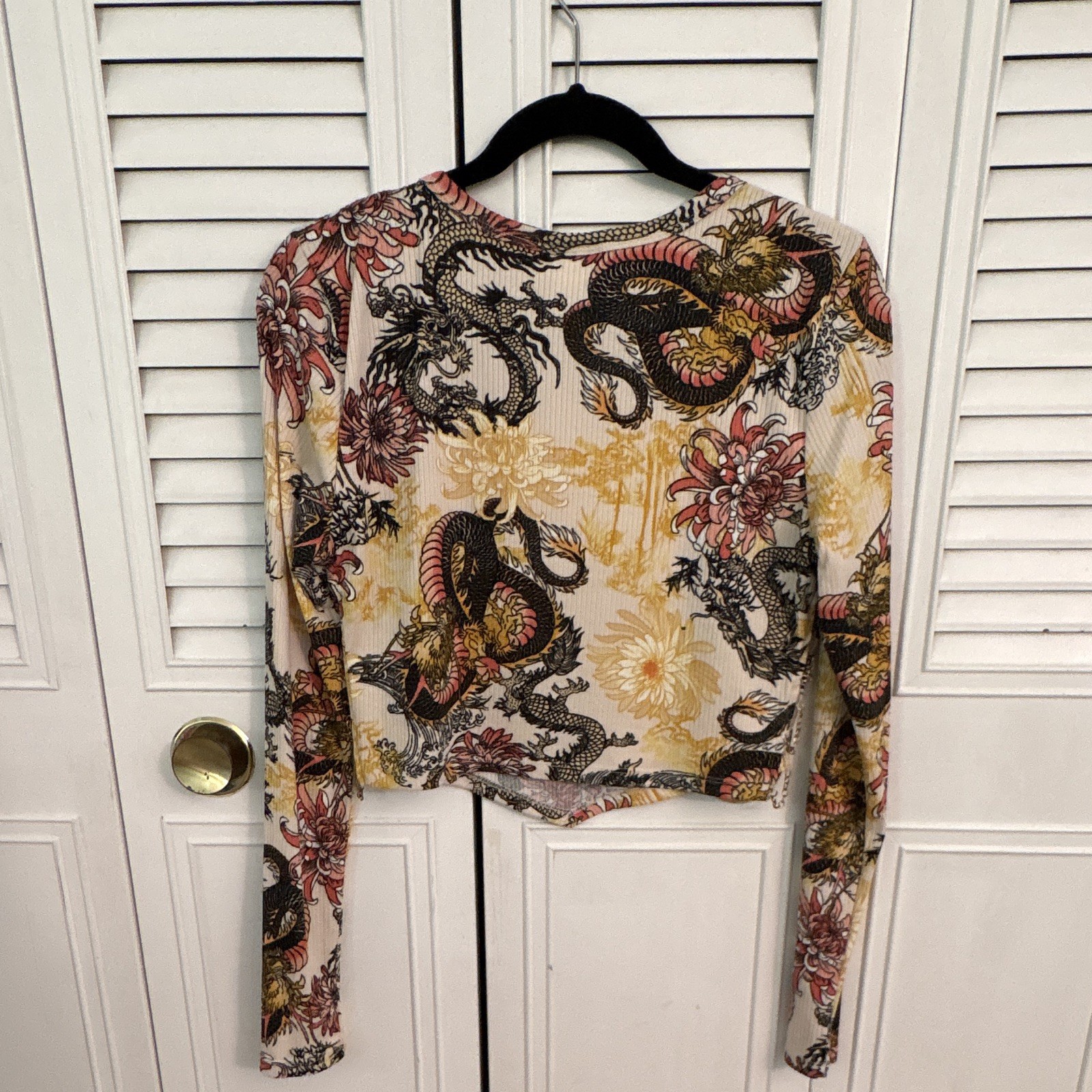 Just Polly New York XL Cropped Ribbed Knit Crew Neck Long Sleeve Dragon Floral