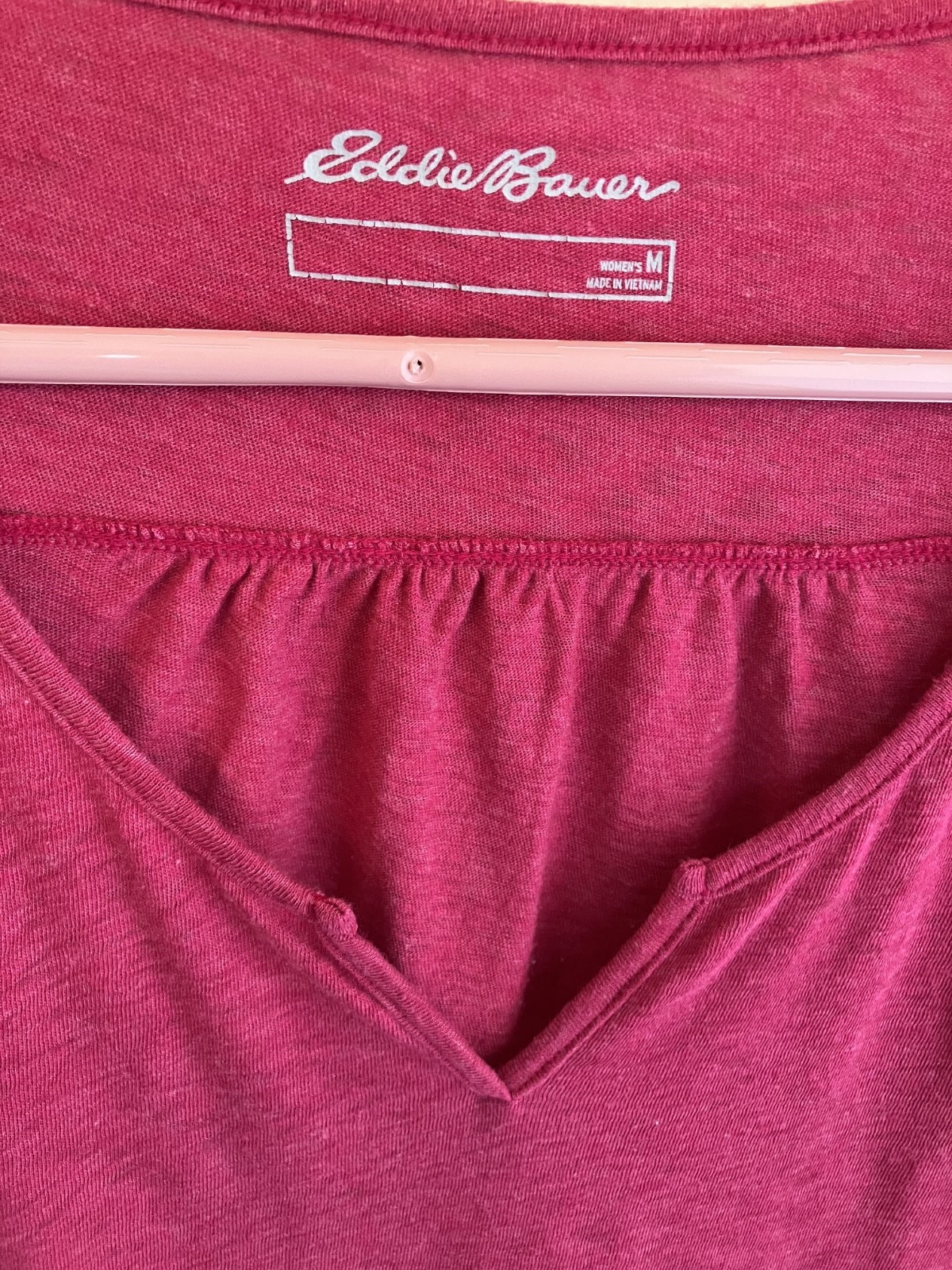 Eddie Bauer Strawberry Pink V Neck 3/4 Sleeve Soft Cotton Blend Smocked Tee M