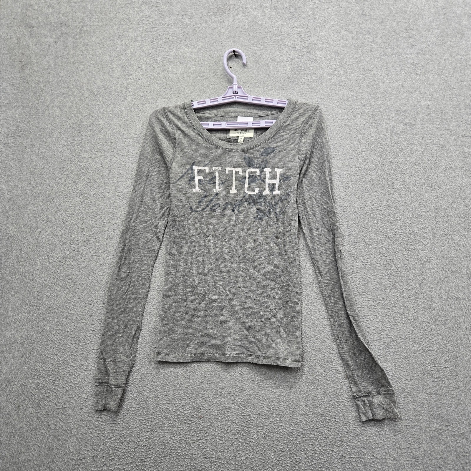 Abercrombie & Fitch Women Shirt M Gray Graphic Y2K Thermal Baby Bella Twilight