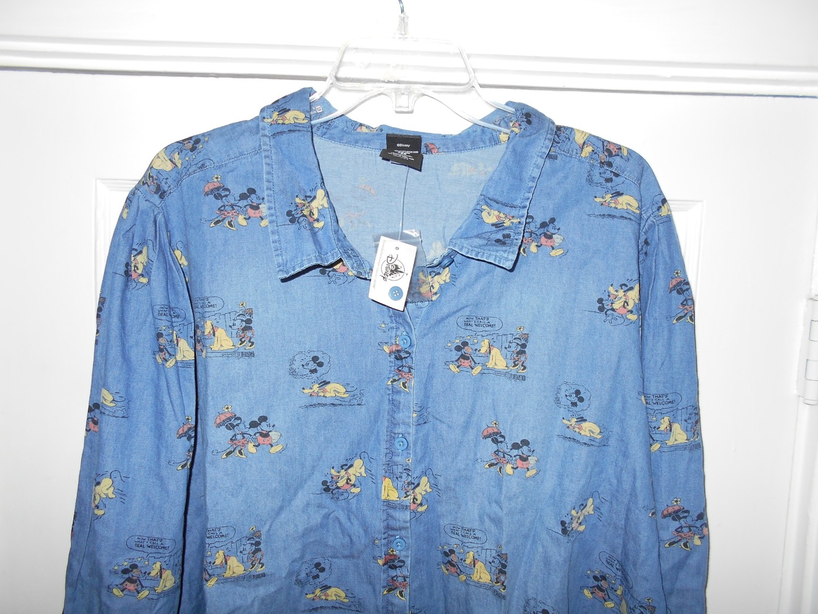 Disney Parks “Her Universe” Mickey & Friends Blue Button Shirt Size 2X