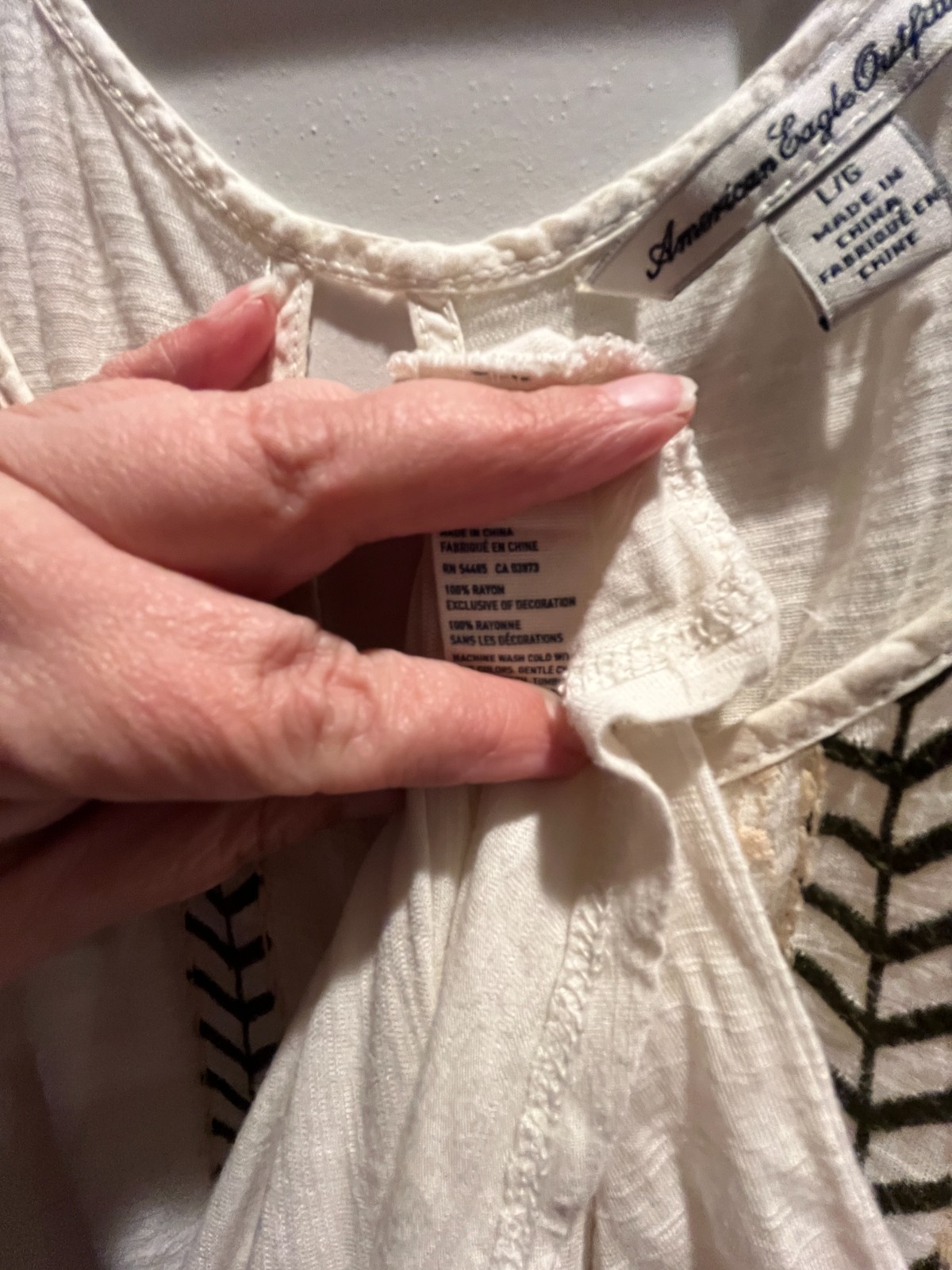 American Eagle Boho Peasant Top Cream Embroidered Prairie Cottagecore