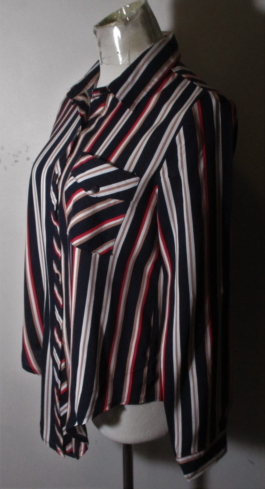 LOVE NOTES Blue Red White Long Sleeve Rayon Blouse Size M NWT