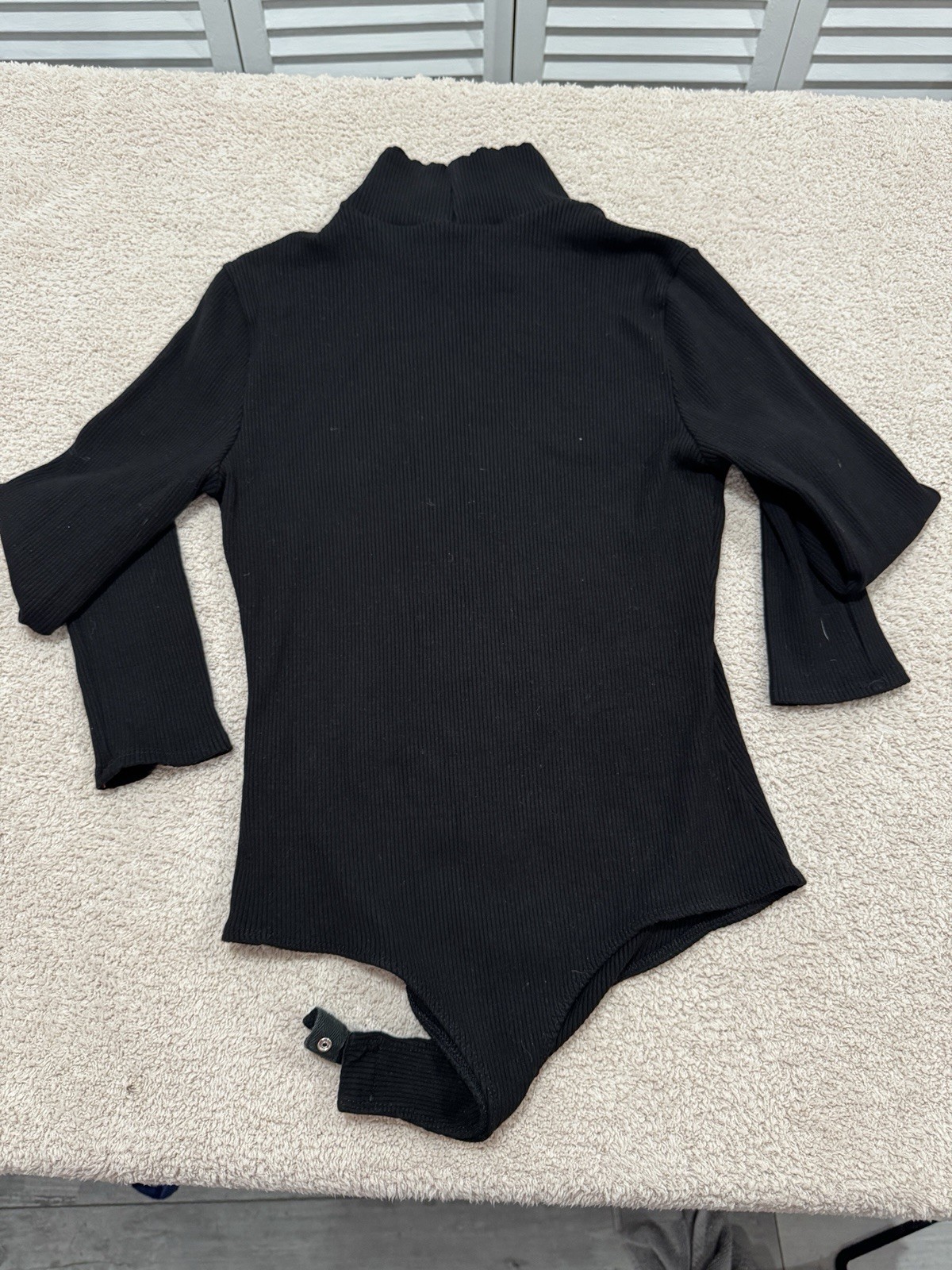 Lulus Basics Black Ribbed Long Sleeve Bodysuit Size Large B2075 Snap Closure