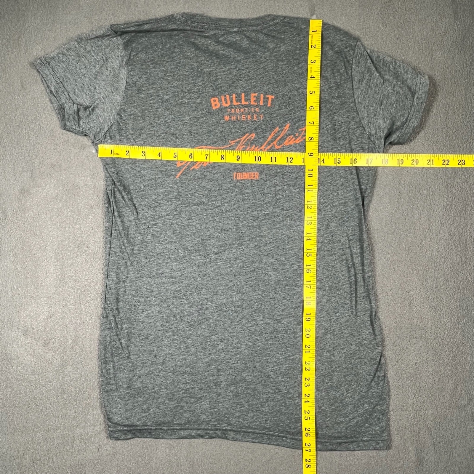Bulleit Bourbon Whiskey Graphic T-Shirt Frontier Founder Gray Tee Size L