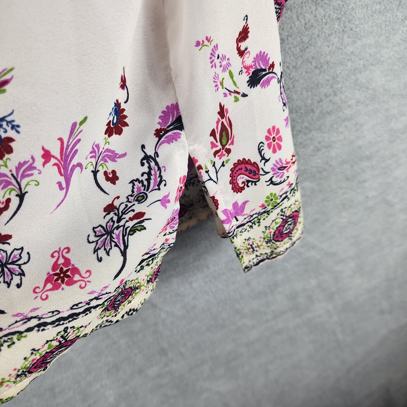 Roommates Woman Blouse 3X White Floral Top Back Keyhole Loose Wide Sleeves