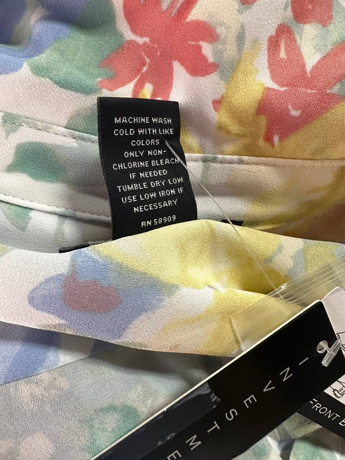 Investments Woman Blouse Shirt Top Tunic 3X Button Roll Tab Watercolor Tie Front