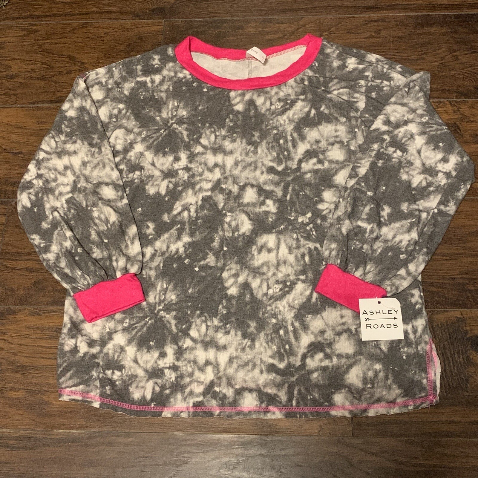 Honeyme Tie Dye Pattern Ashley Roads Boutique Fleece S/S Ringer Women’s Top Sz L